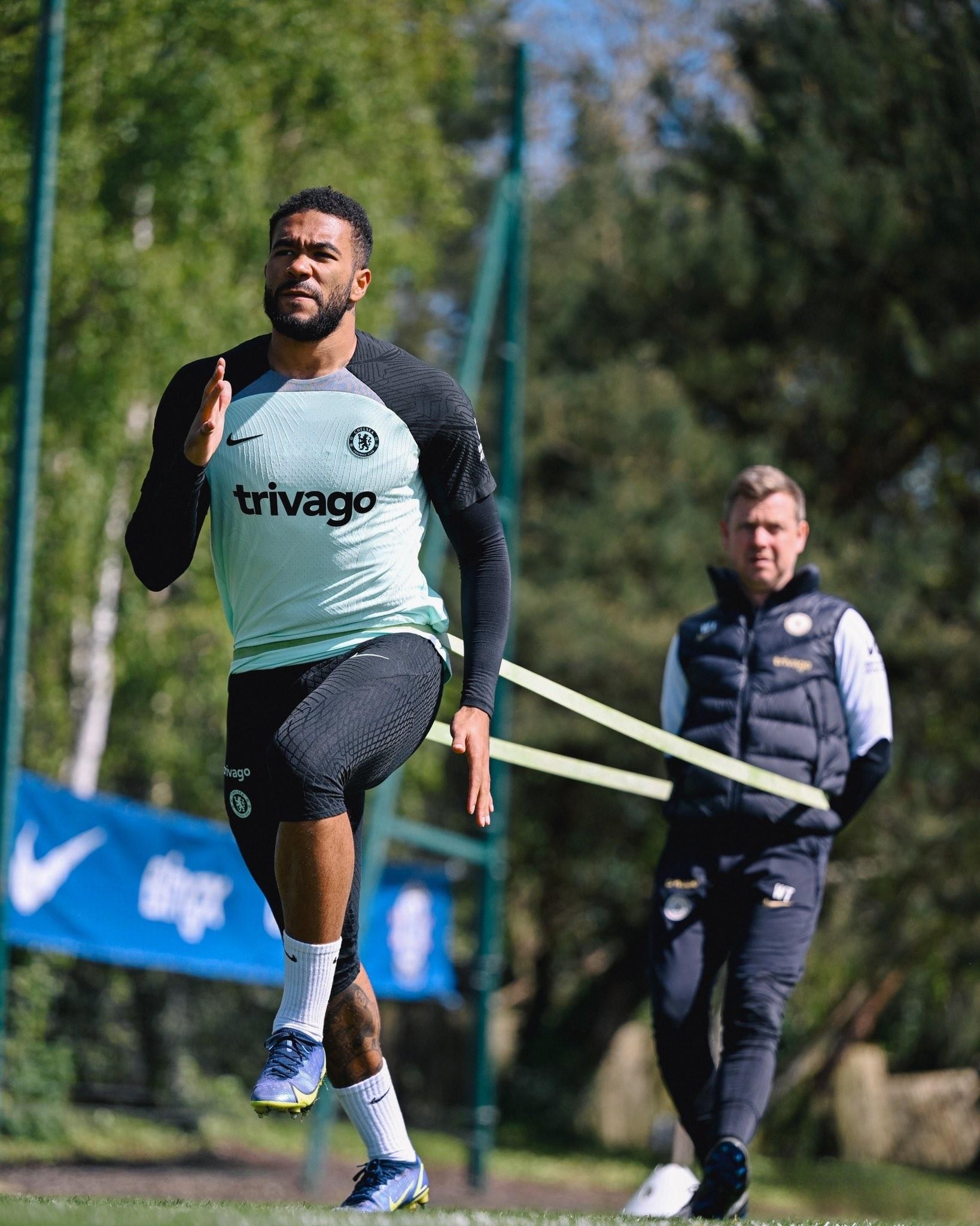 关键时刻波特兰开拓者备战足总杯,更衣室发声细节曝光,压力陡增,身体对抗强度拉满的简单介绍 关键时刻波特兰开拓者备战足总杯,更衣室发声细节曝光,压力陡增,身体对抗强度拉满的简单介绍