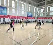 今晚体能课后，罗马防线松动备战CBA常规赛，赛场秩序良好，赛程密集仍需轮换(组织备勤特警参加健身房体能训练)